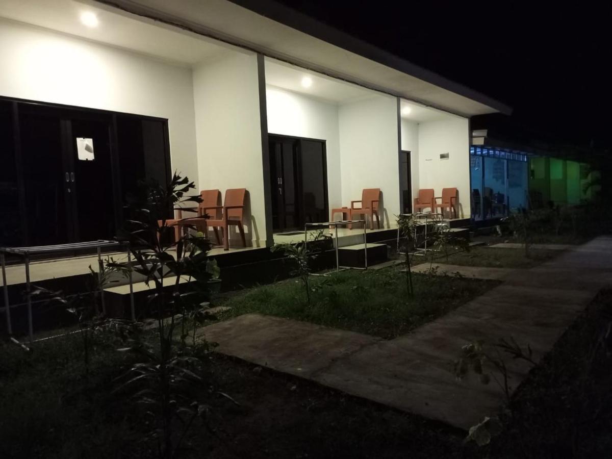 Simpang Hostel Kuta  Eksteriør billede